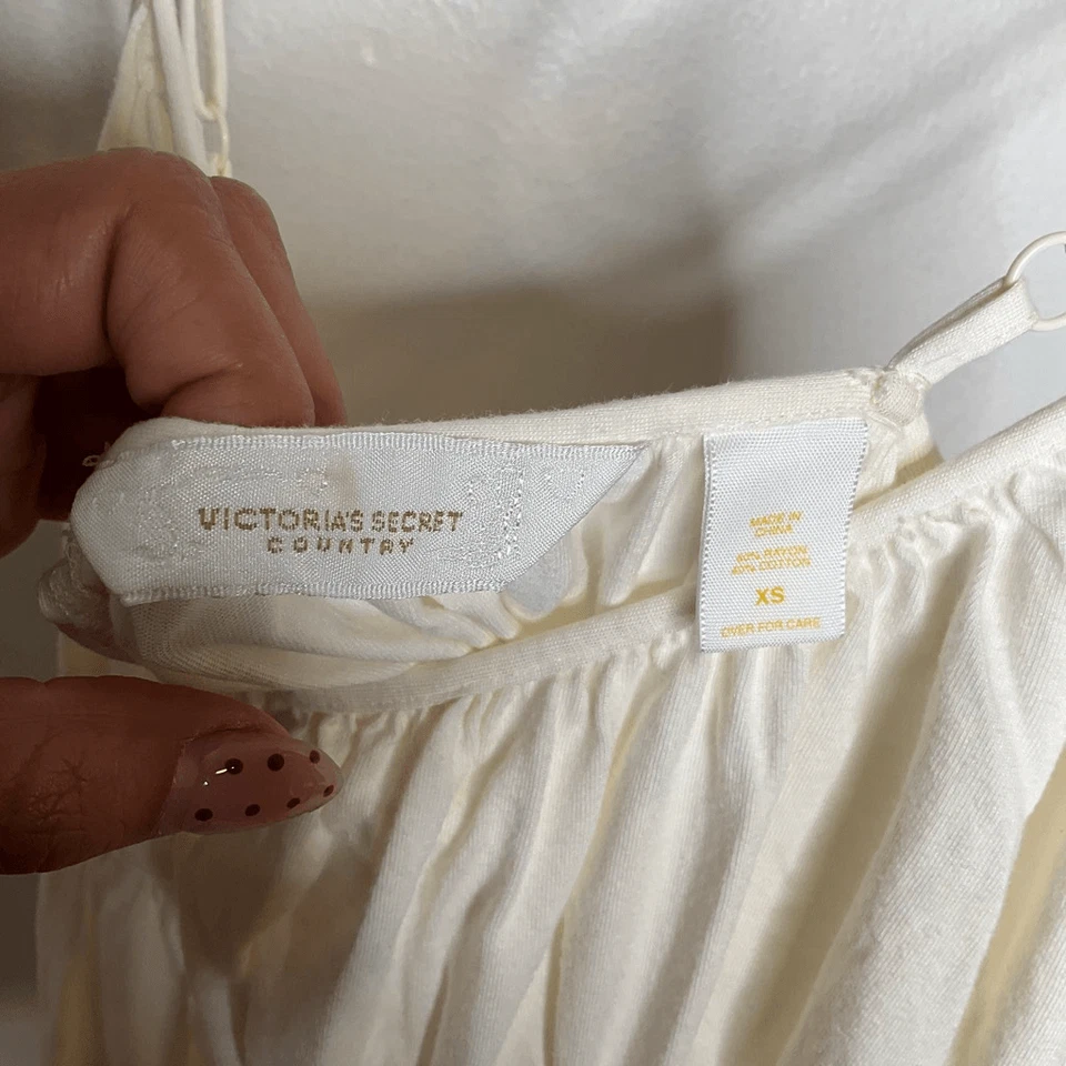 Victoria’s Secret Country Vintage Nightgown - Image 3 of 4