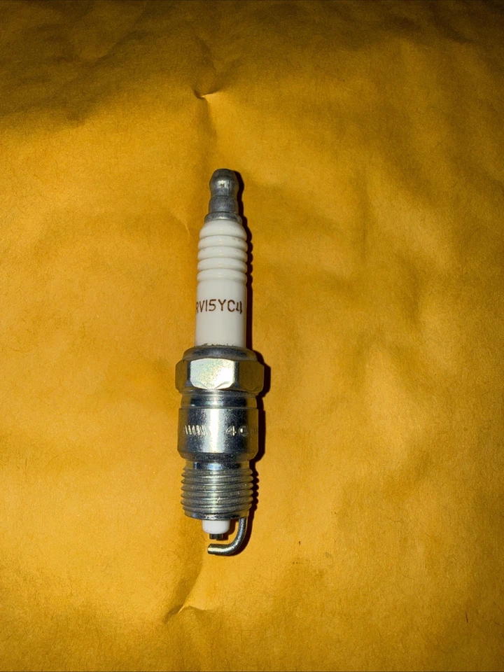 Juego de 8 bujías Champion de cobre para Ford Bronco 1985-1996 V8-5,0 L RV15YC4 Foto 2 de 2