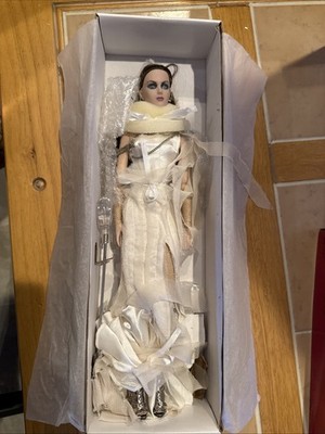 Tonner Tyler 16'' RE-IMAGINATION FASHION ZOMBIES DECAY AND DECADENCE DOLL LE 500