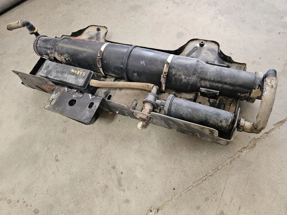 Ford F350 Super Duty 2006 5,4 L usado conjunto de bote de vapor de combustible enviado Foto 3 de 4