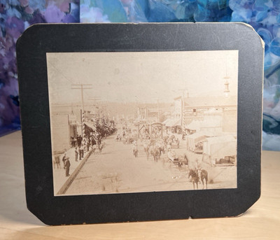 Parade Down Mainstreet Circa 1890 California Cabinet Card Horse Drawn Floats