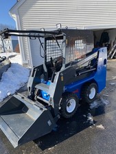 Rippa RS07 enclosed cab,  four travel motors, Wheel Drive, Backup camera