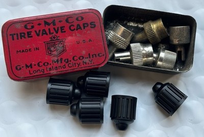 Vintage G*M* Co  Valve Cap Tin  with core tool caps.  dill 627 valve stem caps
