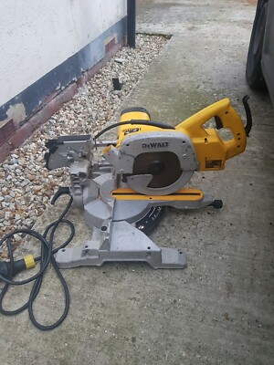 Dewalt DW707-LX 115V Sliding Chop Mitre 