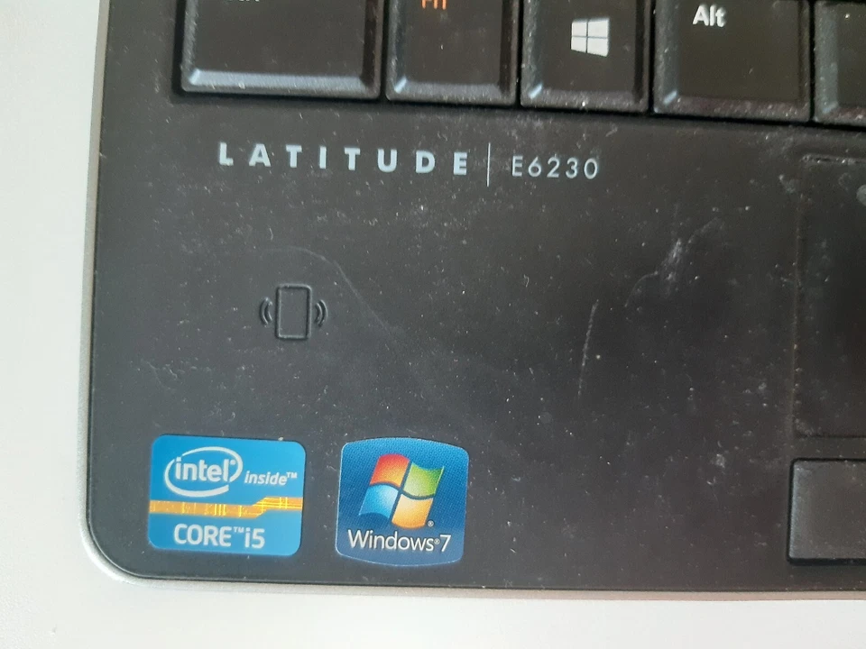 Dell Latitude E6230 · i5-3320M · 4GB · 500GB, foto 3 di 3