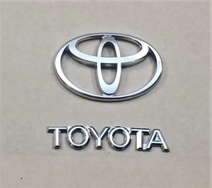 Toyota camry logo
