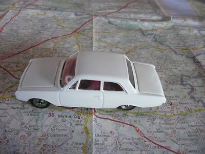 DINKY TOYS 559 FORD TAUNUS 17 M BOITE VIDE D'ORIGINE DINKY TOYS 559 FORD TAUNUS 17 M BOITE VIDE D'ORIGINE
