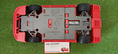 FERRARI F40 1987 rouge 1/18 BURAGO MADE IN ITALY voiture miniature