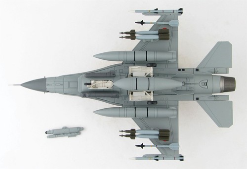 Hobby Master 1:72 F-16BM Falcon Flyvestation Skrydstrup DanishAF 66th Ann HA3881 - Picture 4 of 7