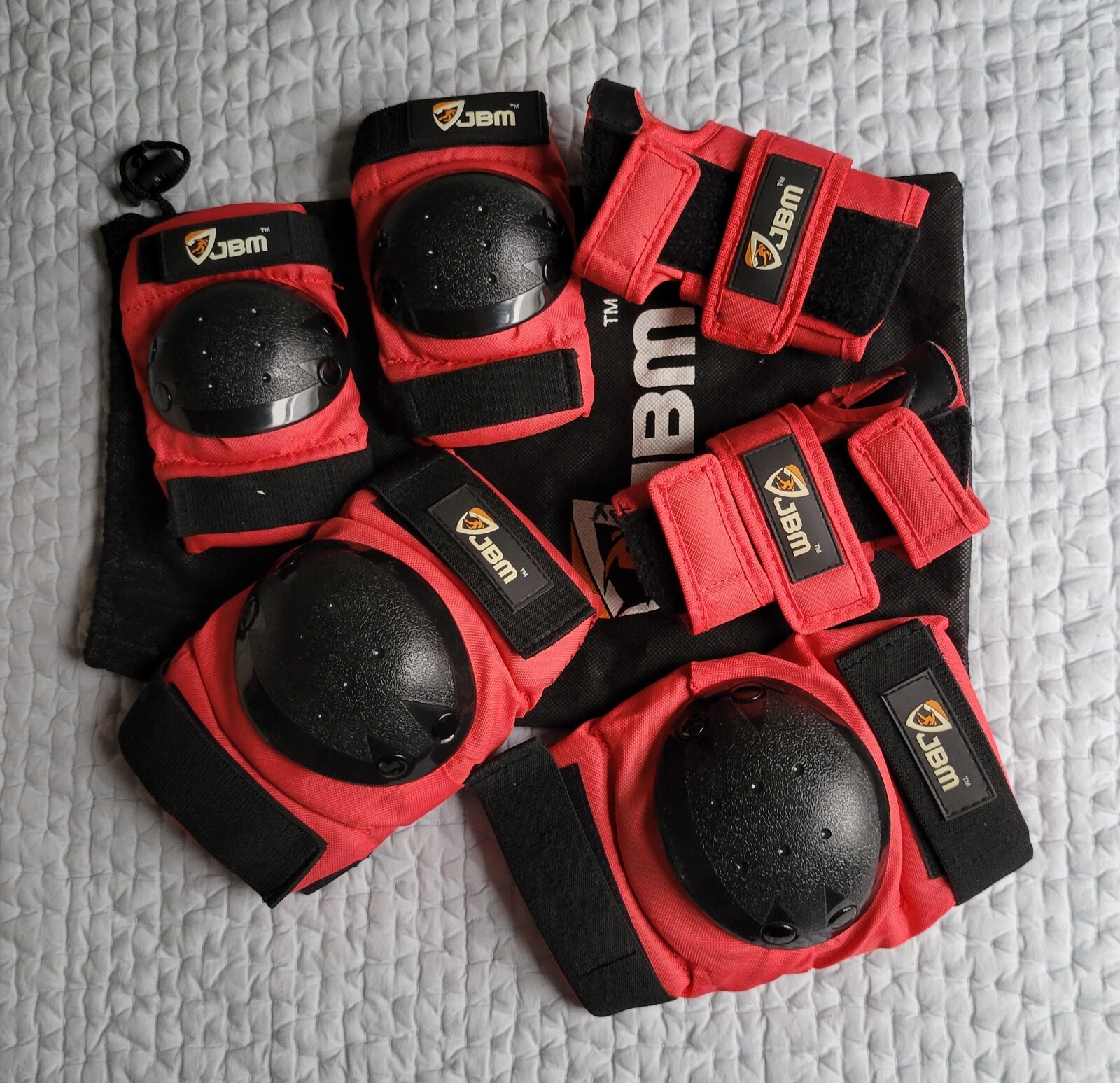 JBM Skateboard Set of 6 Protection Knee Elbow & Wrist Pads + Bag Youth