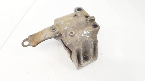 Motorhalterung und Getriebe (Motorhalterung)  Audi A3 DE2426139-23