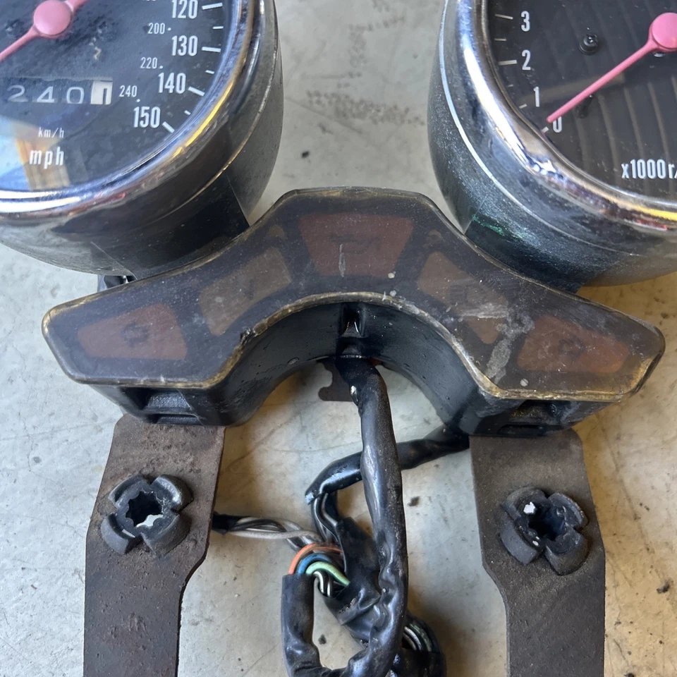 1996 Suzuki Bandit 600 GSF600S Speedometer Tachometer Assembly - Image 4 of 4