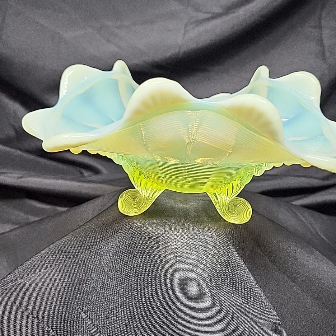 Glass Yellow Collectible Bowls for sale | eBay