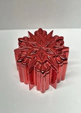 White Barn Candle Co Christmas Snowflake Spice Scented 4.9oz - Unlit