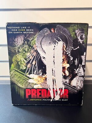 Palisades Toys Predator Defeated Polystone Mini Bust Limited