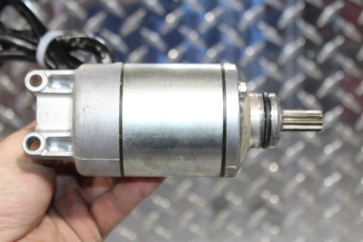 2005 SUZUKI GSXR600 ДВИГАТЕЛЬ СТАРТОВЫЙ ДВИГАТЕЛЬ -DC 12V - Изображение 3 из 4