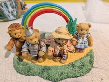 Wizard of Oz Cherished Teddies w/Follow the yellow brick road base 1998