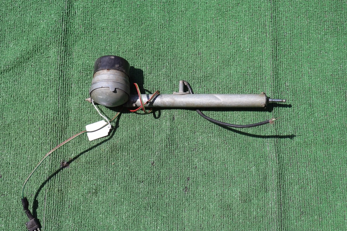 Antennas for Lincoln Continental with Vintage Part for sale | eBay