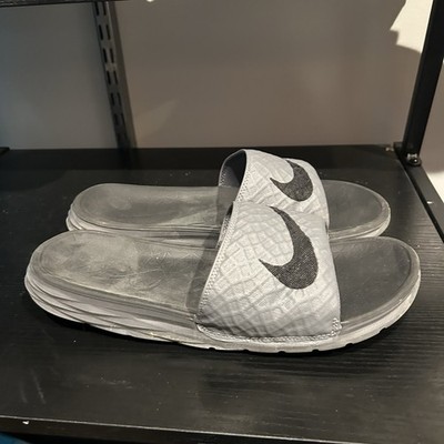 Nike Benassi Solarsoft Slides Mens 8 US Sandals Grey Black  Comfort 705474-090