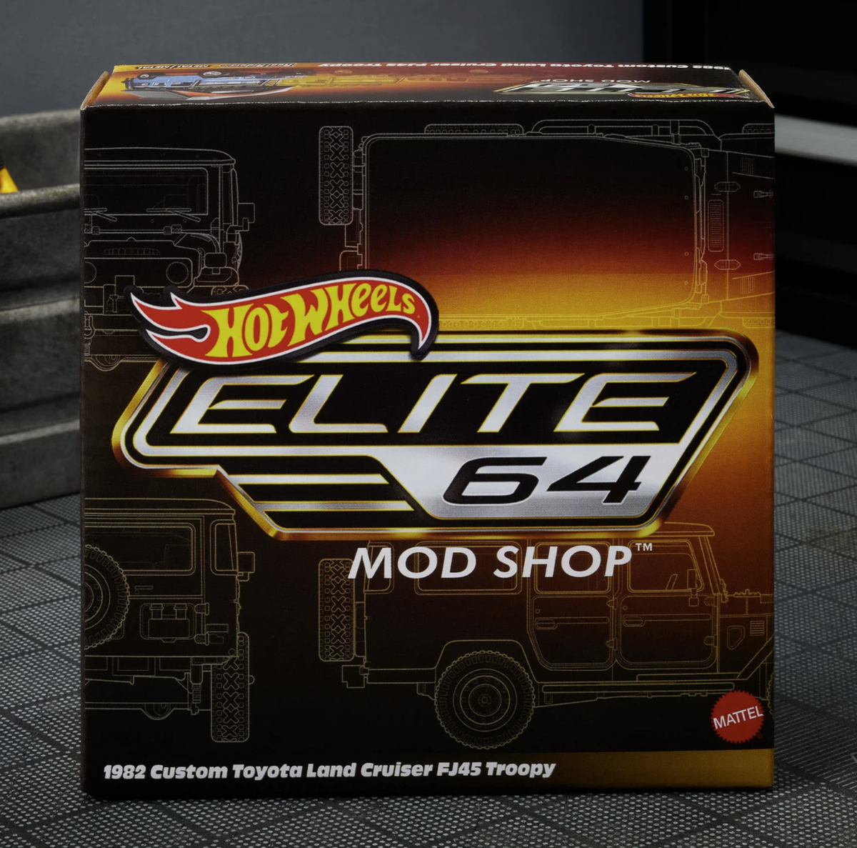 Hot Wheels Elite 64 Mod Shop 1982 Toyota Land Cruiser FJ45 Troopy