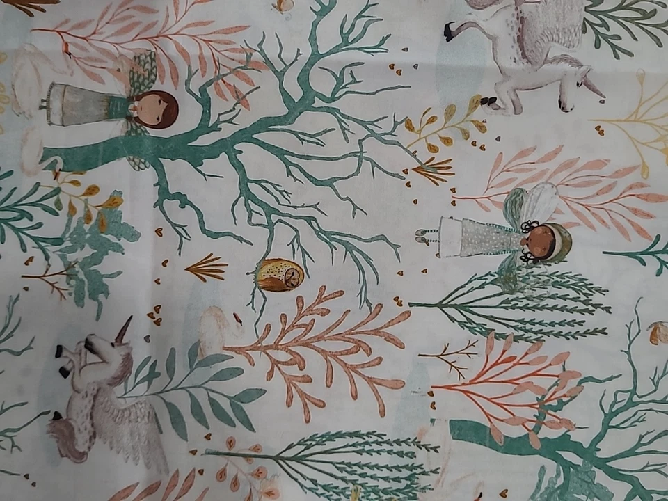 Tela de algodón Windham Forest Fairies caprichosas unicornios cisnes 1 yarda Foto 4 de 4