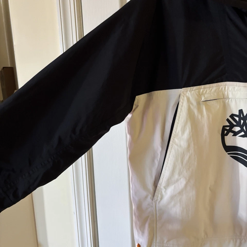 Chaqueta anorak aislada Timberland Icon para hombre negra/beige, talla S Foto 4 de 4