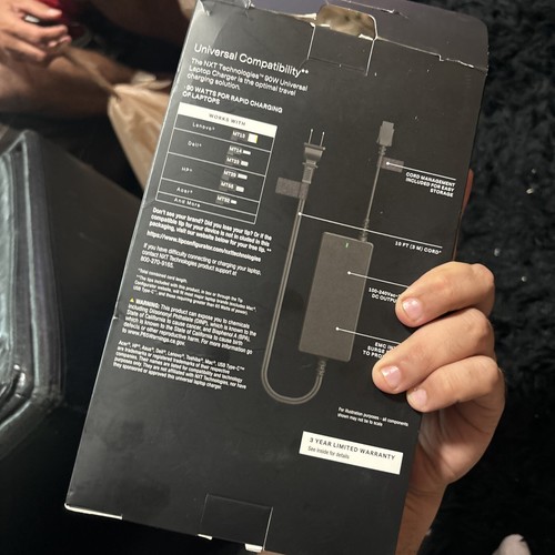 NXT Technologies 90W Universal Laptop Charger Brand new - 第 3/3 張圖片
