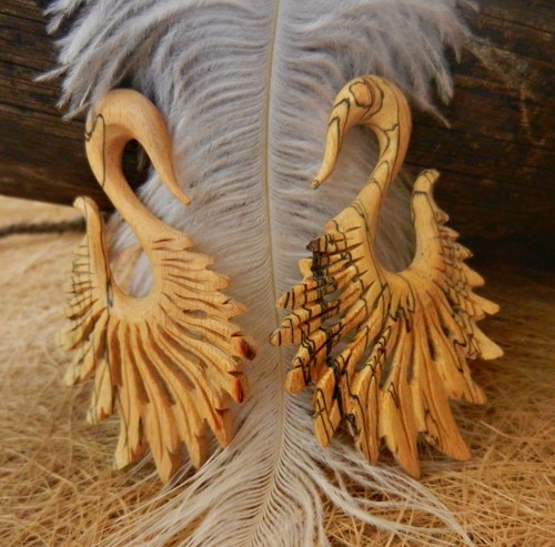 Tribal Ear Gauge Dangle Drop Pair Expander Piercing Organic Horn Wood Bone Hook - Picture 17 of 23