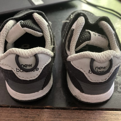 New Balance 574 new-b Infant/Kids Sneaker Shoe Size 4 Black White Slip On Boy - Picture 11 of 19