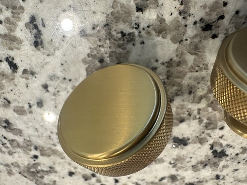 allen + roth Hadley 1-1/4-in Brushed Gold Round Transitional Cabinet Knobs (2) - Picture 10 of 11