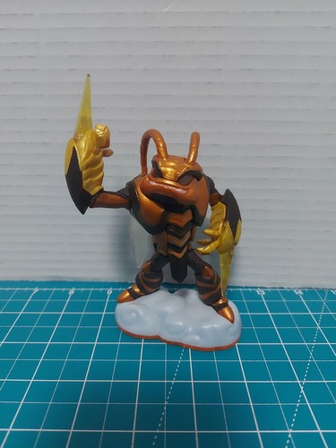 Skylanders Giants Swarm Figure 4.5 Inch W/ Card , sticker - Picture 3 of 7