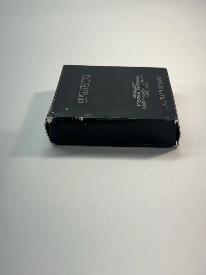 LAURA MERCIER Translucent Pressed Setting Powder - .28 oz / 8.10g - NEW In Box. - Image 4 of 4