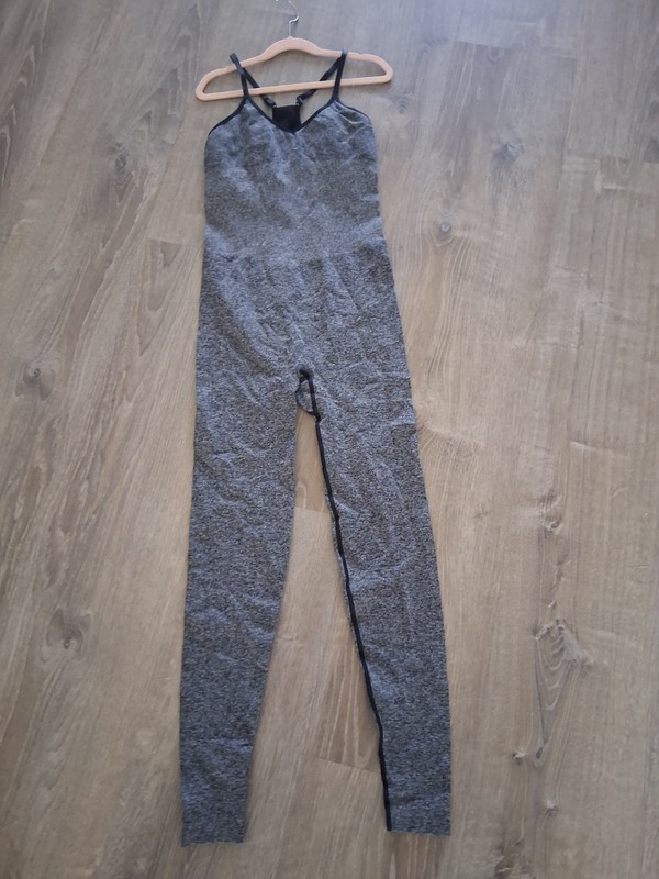 Victoria’s Secret Pink Active Wear Gray One-Pc Gym Yoga Seamless Sz XS