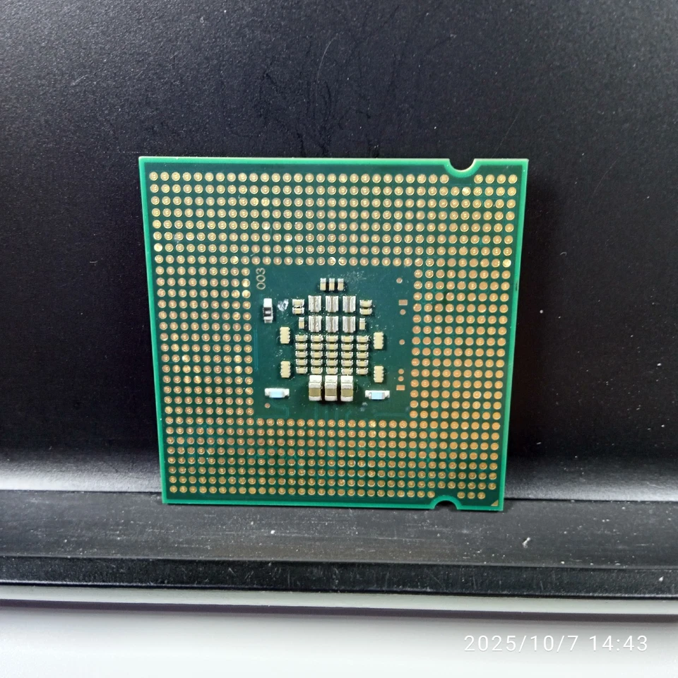 Intel Pentium Dual-Core E2200 2.20GHz LGA775 SLA8X – CPU usata testata - Immagine 2 di 4
