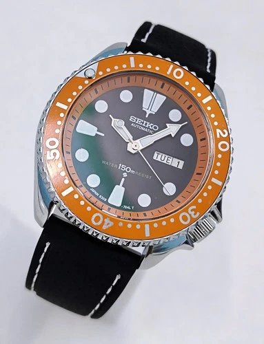 Vintage Seiko Diver's Automatic Day & Date 17-Jewels Japanese Men's Wristwatch