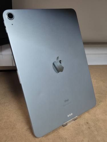 Apple iPad Air 4th Gen 256GB Wi-Fi Genuine Silver FAST SHIPPING READ DESCRIPTION - Picture 4 of 18