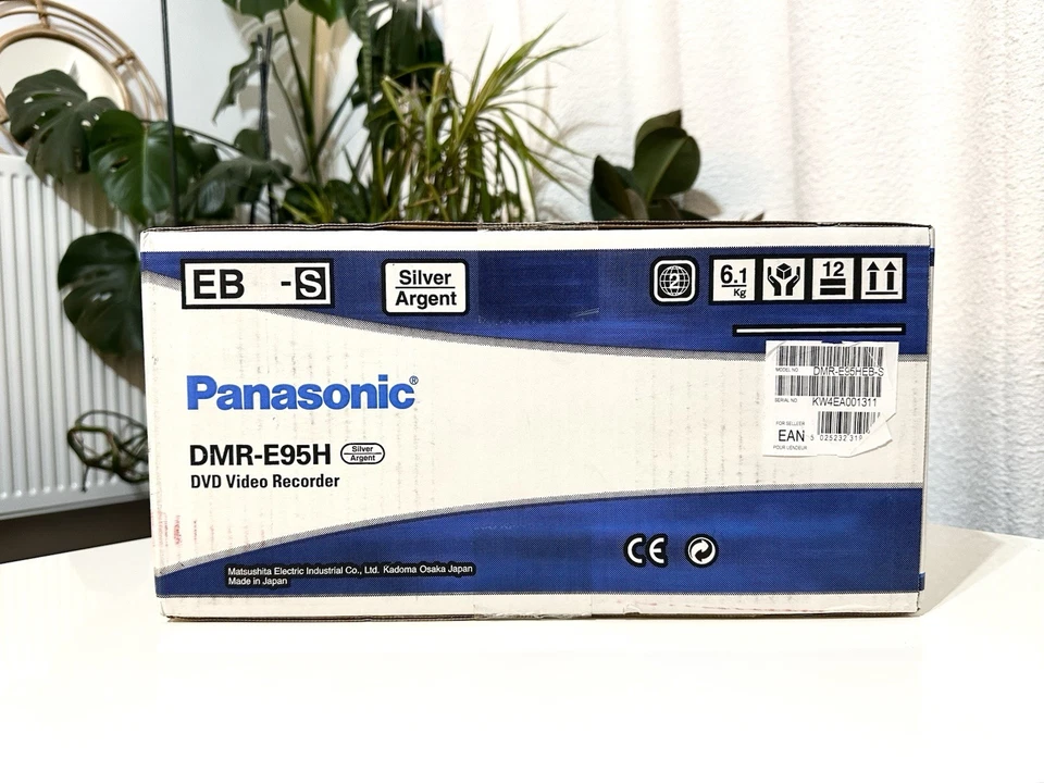 Panasonic DMR-E95HEB-S HDMI DVD HDD Recorder Brand New Sealed 160GB Rare  - Image 3 of 4