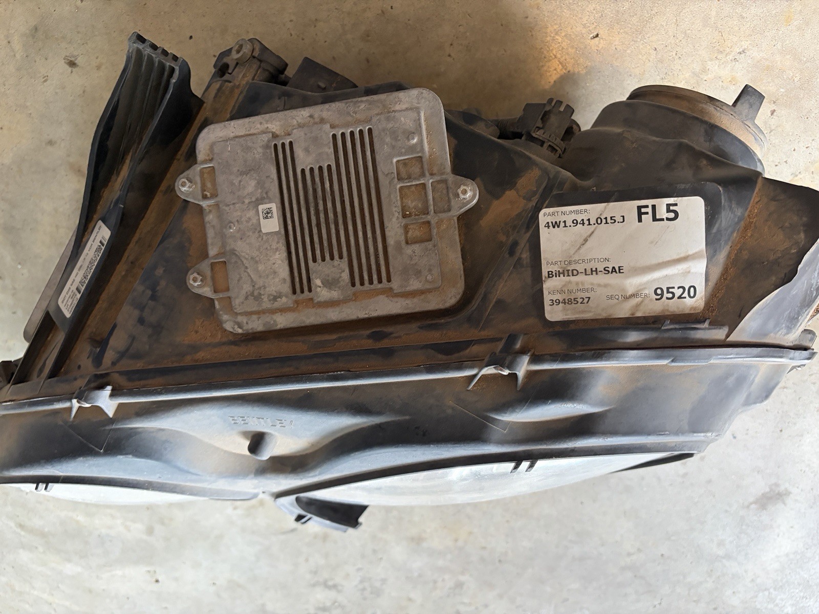Bentley Flying Spur Left HID Headlight 4W1941015J BiHID-LH-SAE W/ Modules OEM