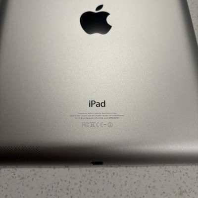 Apple iPad 4th Gen A1458 16GB 9.7