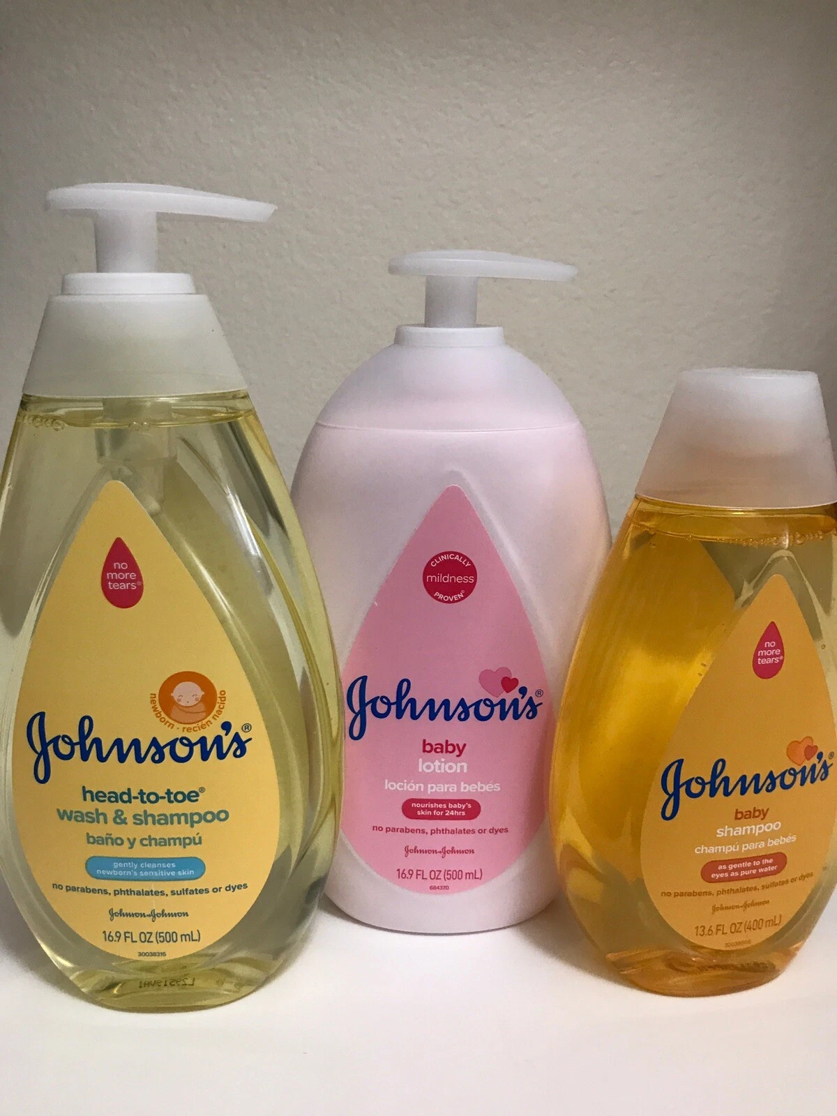 Lots 3-pc Johnson’s Baby Shampoo 13.6 oz+Lotion Coconut Oil 16.9 oz+wash 16.9 oz