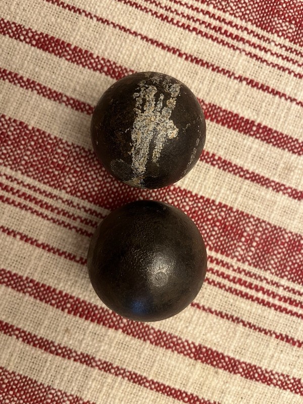 VTG Antique Cannon Balls Round Shot