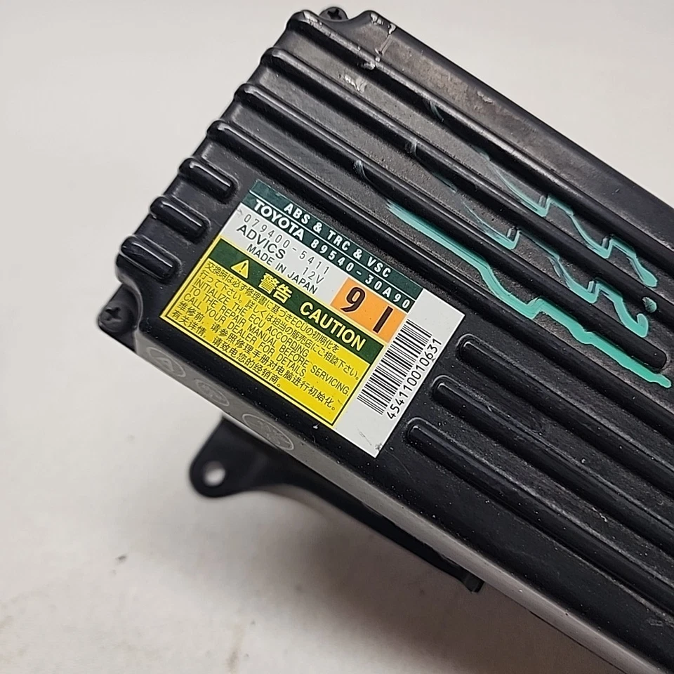 2008- 2011 Lexus GS450H Skid Chassis ABS Módulo de Controle 89540-30A90 OEM - Imagem 2 de 4