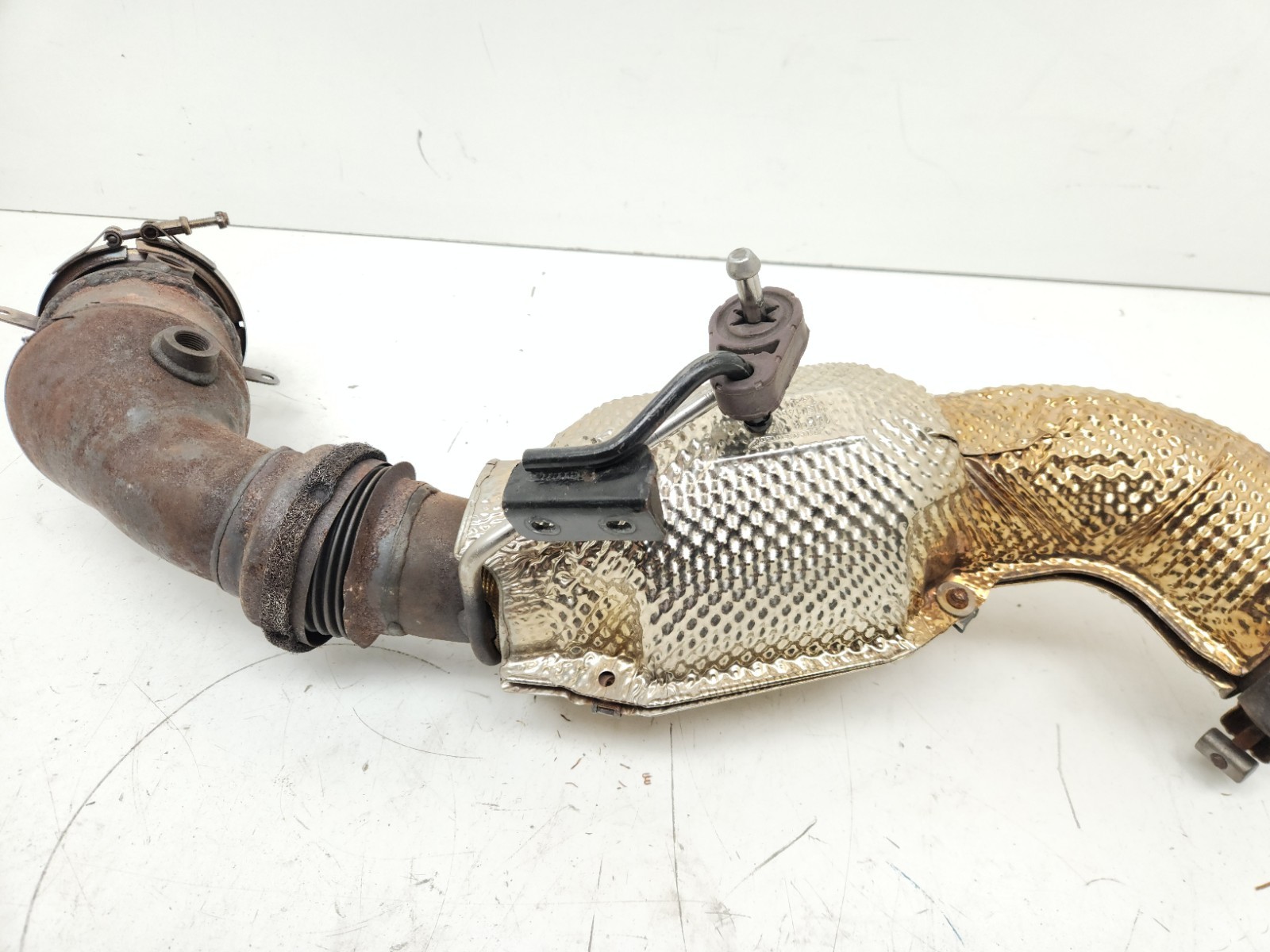2012-2014 MCLAREN MP4-12C 650S LEFT DOWNPIPE EXHAUST CATALYTIC CONVERTER OEM