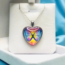 Adorable Heart Shaped Butterfly Pattern Pendant Necklace