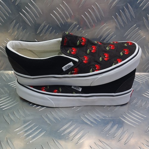 Usados en Excelente Condición Para Mujer VANS Clásicos Zapatos Sin Cordones Estampado Cereza Reino Unido Talla 6 EU 39 Negro/Rojo (W) - Imagen 8 de 12