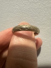 TEXTURED 10K YELLOW GOLD BAND SIZE 8