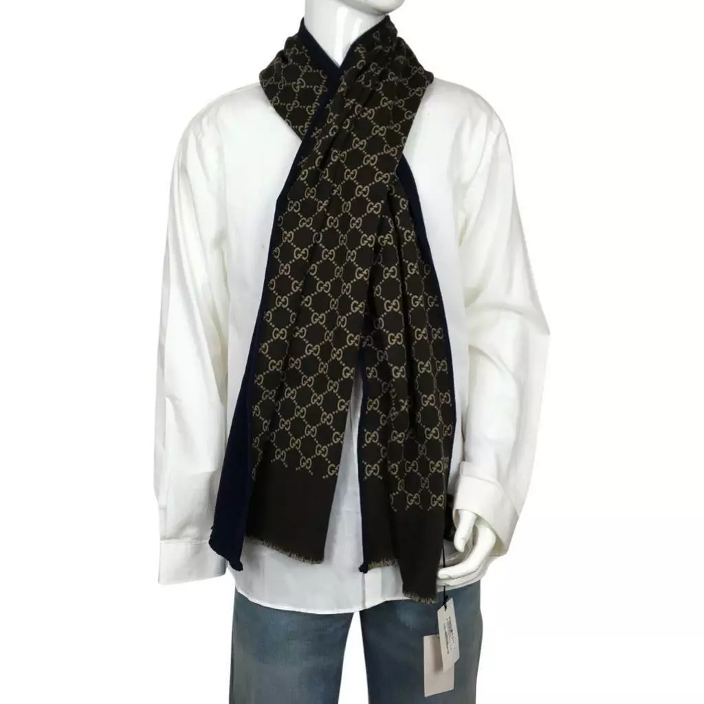 Foulard homme Gucci double face bleu autre côté marron beige monogramme GG DM14