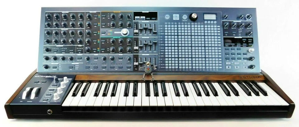 Arturia MatrixBrute Synthesizer Keyboard + Neuwertig + OVP + 1,5Jahre Garantie - Bild 3 von 4