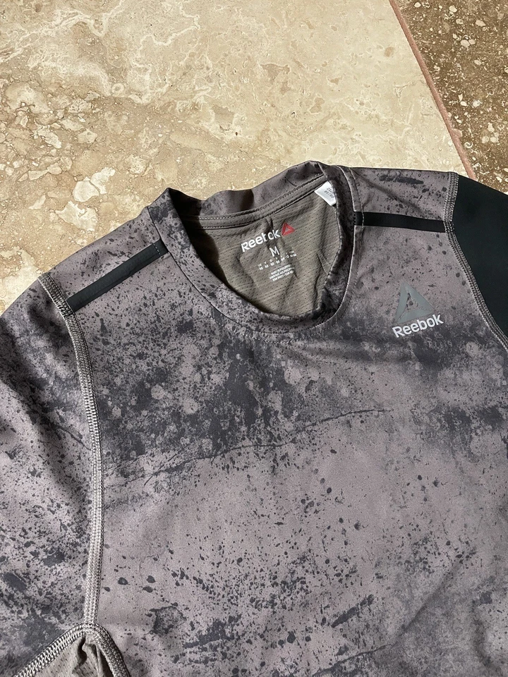 Camisa Reebok Combat x UFC Manga Larga Rashguard Para Hombre M Foto 3 de 4