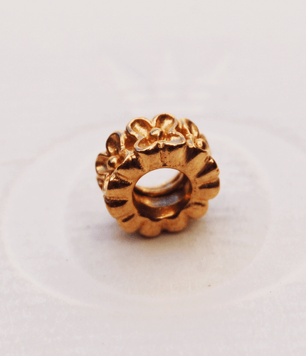 Genuine Pandora 14ct. Gold Flower Charm "Aloha Spacer" - 750465- retired - Picture 2 of 3